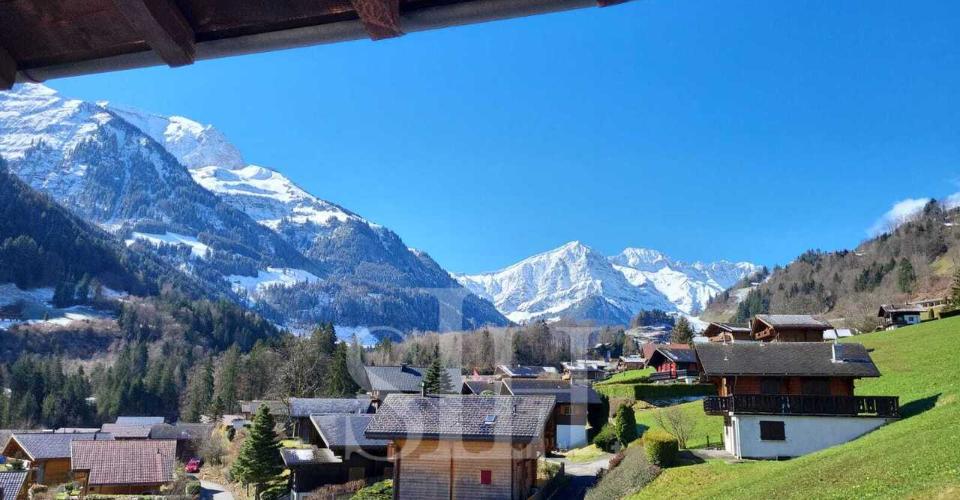 Chalet Les Arolles- Authentique chalet alpin.