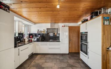 Einfamilienhaus 6.5 Zimmer - image - 3