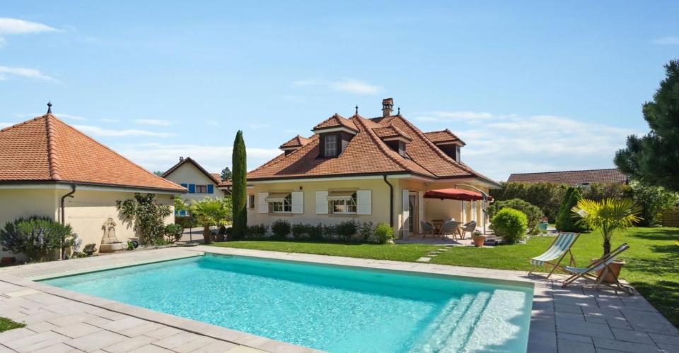 Villa d'architecte 6,5 pièces de 292 m² sur parcelle de 1'792 m²