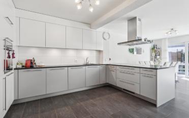 Reihenfamilienhaus 5.5 Zimmer - image - 4