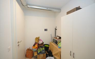 Commercial - image - 3