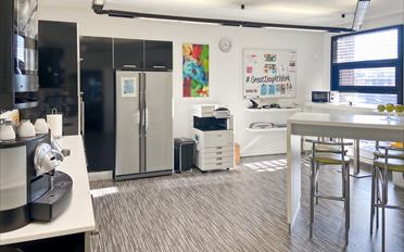 Bureau - image - 9