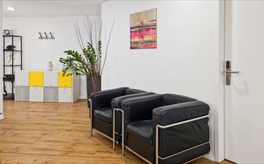 Office - image - 4