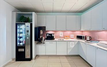 Office - image - 12