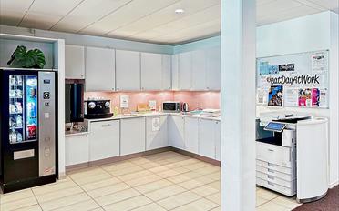 Office - image - 8