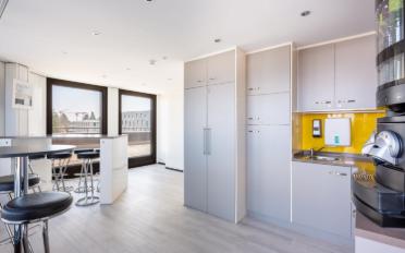 Bureau - image - 9