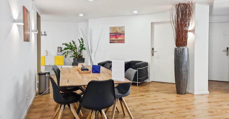 Privater Büroraum für 3 in Regus City O…