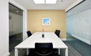 Office - image - 10