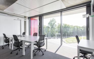 Office - image - 10