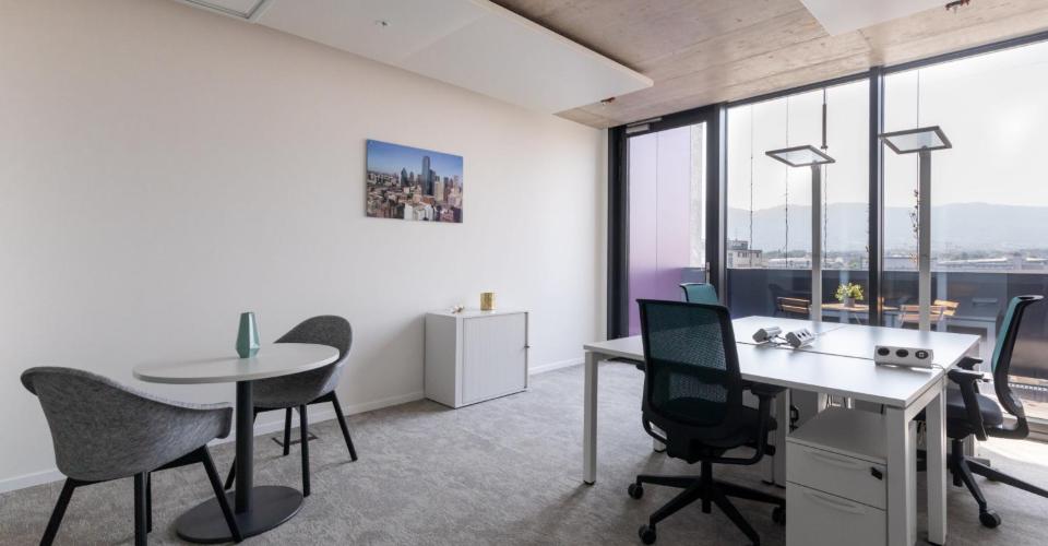 Bureau privé pour 5 à Regus Pont Rouge