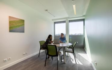 Office - image - 10