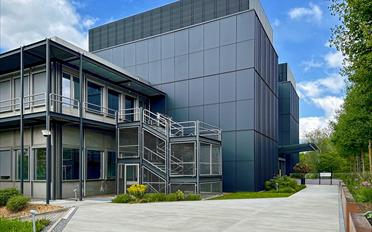 Office - image - 12