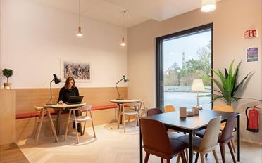 Bureau - image - 4