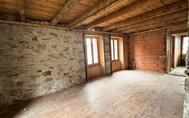 Residential building 5 rooms - image - 1