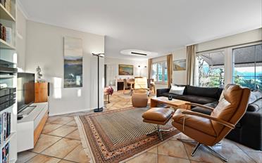 Villa 5.5 Zimmer - image - 1