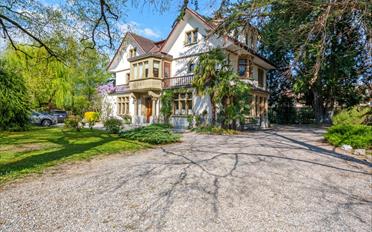 Maison 10.5 pièces - image - 1