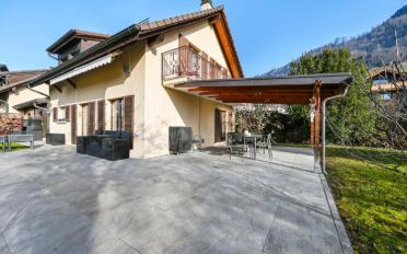 Villa 5.5 Zimmer - image - 1