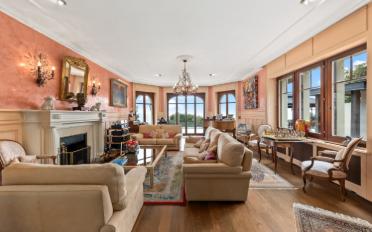 Villa 20 Zimmer - image - 3