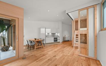 Attic flat 2.5 rooms - image - 4