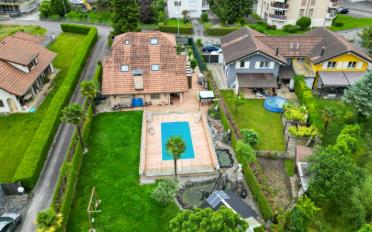 Maison 8 pièces - image - 2