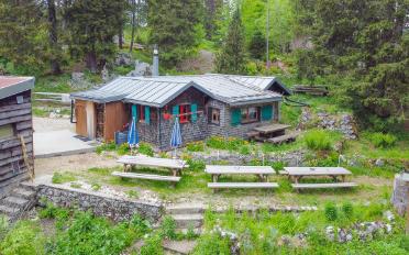 Chalet - image - 1