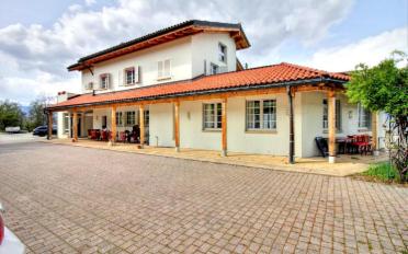 Mixed use property - image - 1