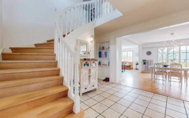 Villa 9.5 Zimmer - image - 7