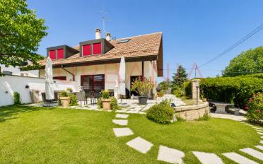 Single house 12 rooms - image - 1