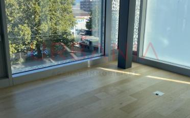 Office - image - 4