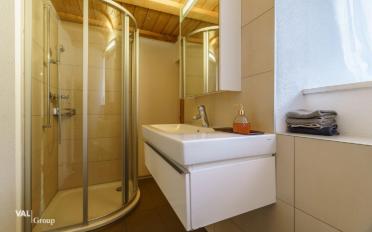 Gemischt genutzte Immobilie 8.5 Zimmer - image - 10