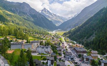 Residential building 22 rooms - image - 2