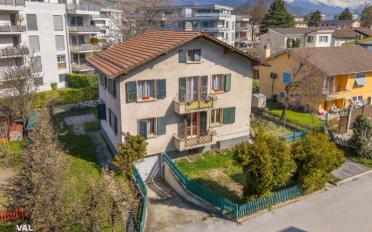 Wohngebäude 9 Zimmer - image - 1