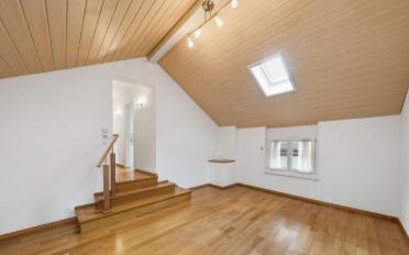 Reihenfamilienhaus 8.5 Zimmer - image - 8