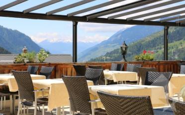 Hotel 16 Zimmer - image - 5