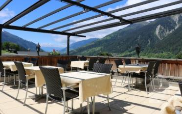 Hotel 16 Zimmer - image - 4