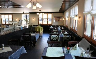 Hotel 16 Zimmer - image - 2