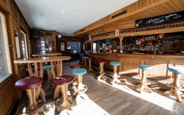 Bar 9 Zimmer - image - 8
