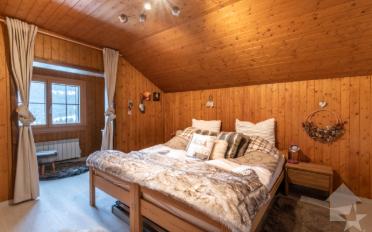 Chalet 8.5 pièces - image - 8
