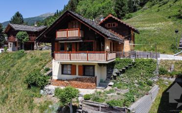 Chalet 5.5 pièces - image - 1