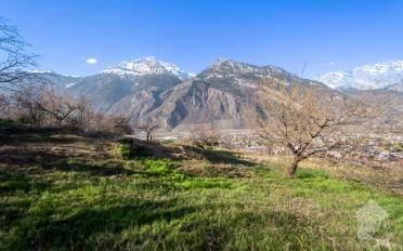 Building land - image - 2