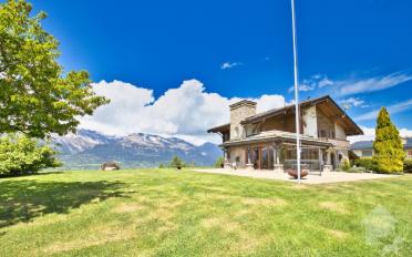 Chalet 8 pièces - image - 1