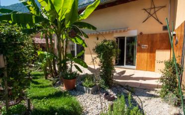 Bifamiliar house - image - 10