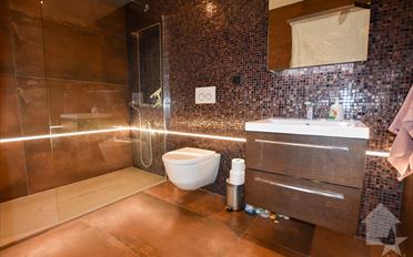 Chalet 7.5 pièces - image - 12