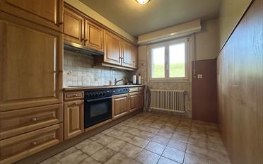 Dachwohnung 3.5 Zimmer - image - 3