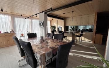 Chalet 4.5 pièces - image - 1