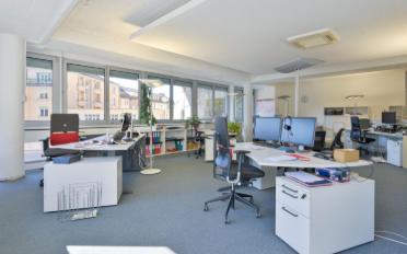 Office - image - 7