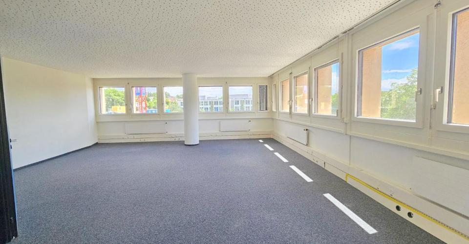 Achetez Vaud bureaux à Renens moins cher qu'un loyer et-ou profitez d'une rentabilité à +7%!