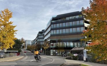 Office - image - 4