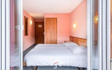 Apartment 35.5 rooms - image - 10