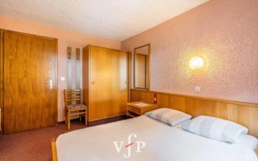Apartment 35.5 rooms - image - 12